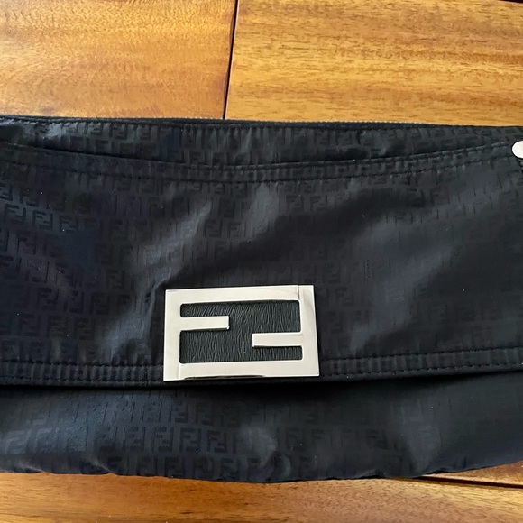 Fendi Zucca logo - Picture 6 of 16